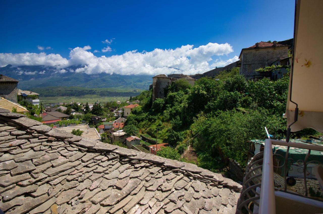 Grandma's * Gjirokastër