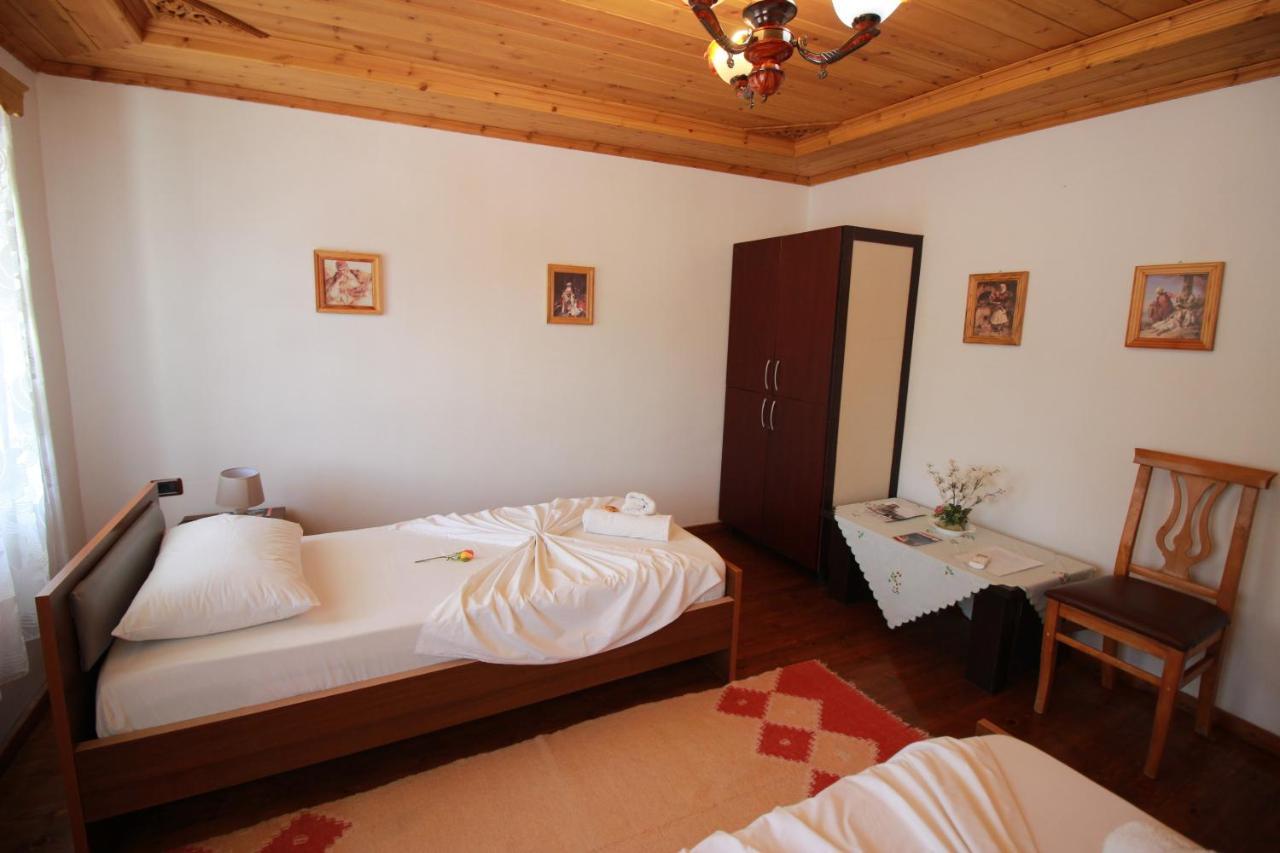 Grandma's Guest house Gjirokaster